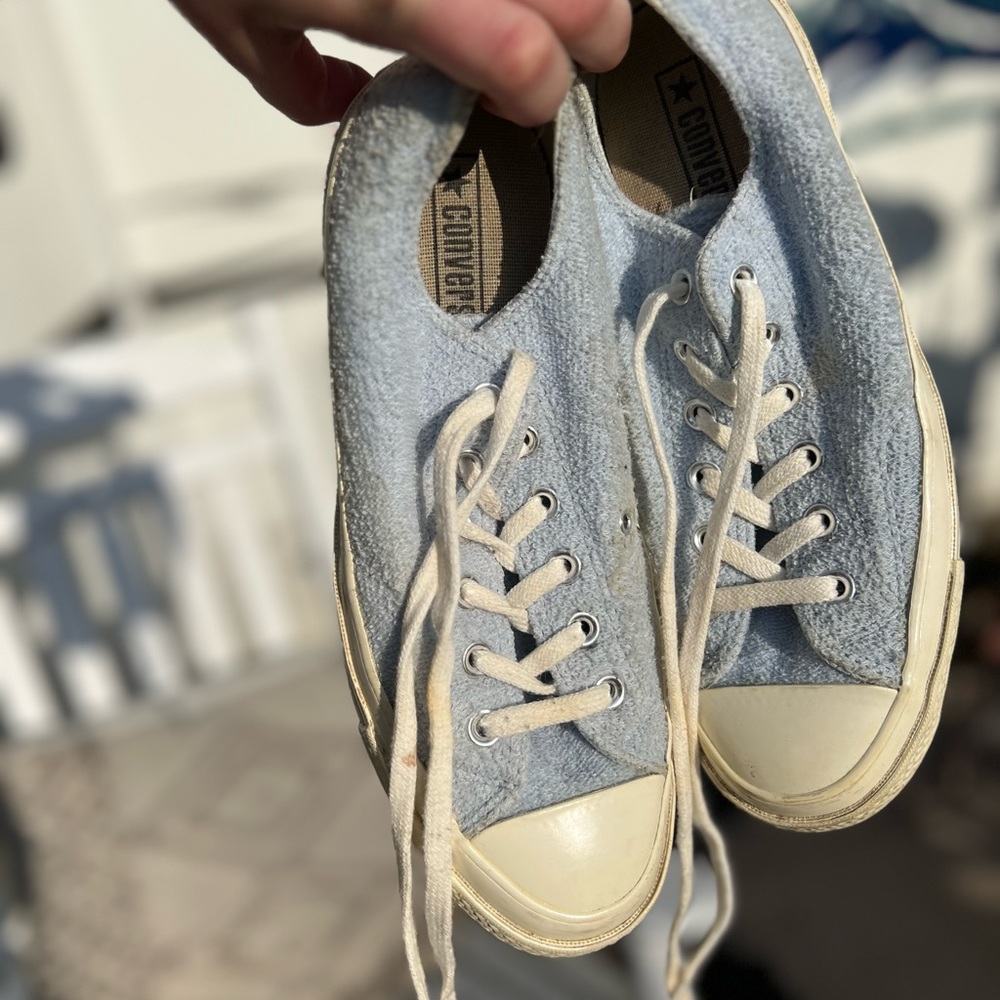 Unisex low rise blue converse size m6